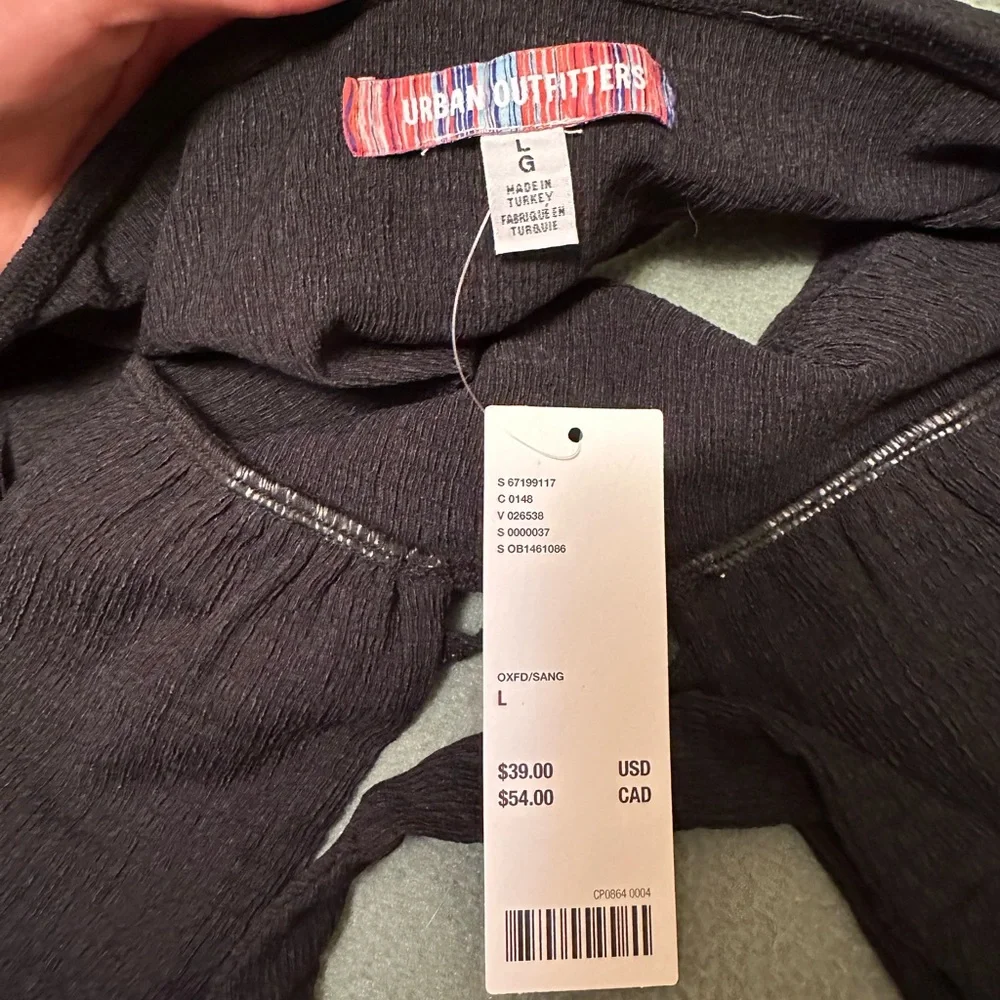 Urban outfitters women’s size large halter top in black - Picture 4 of 5